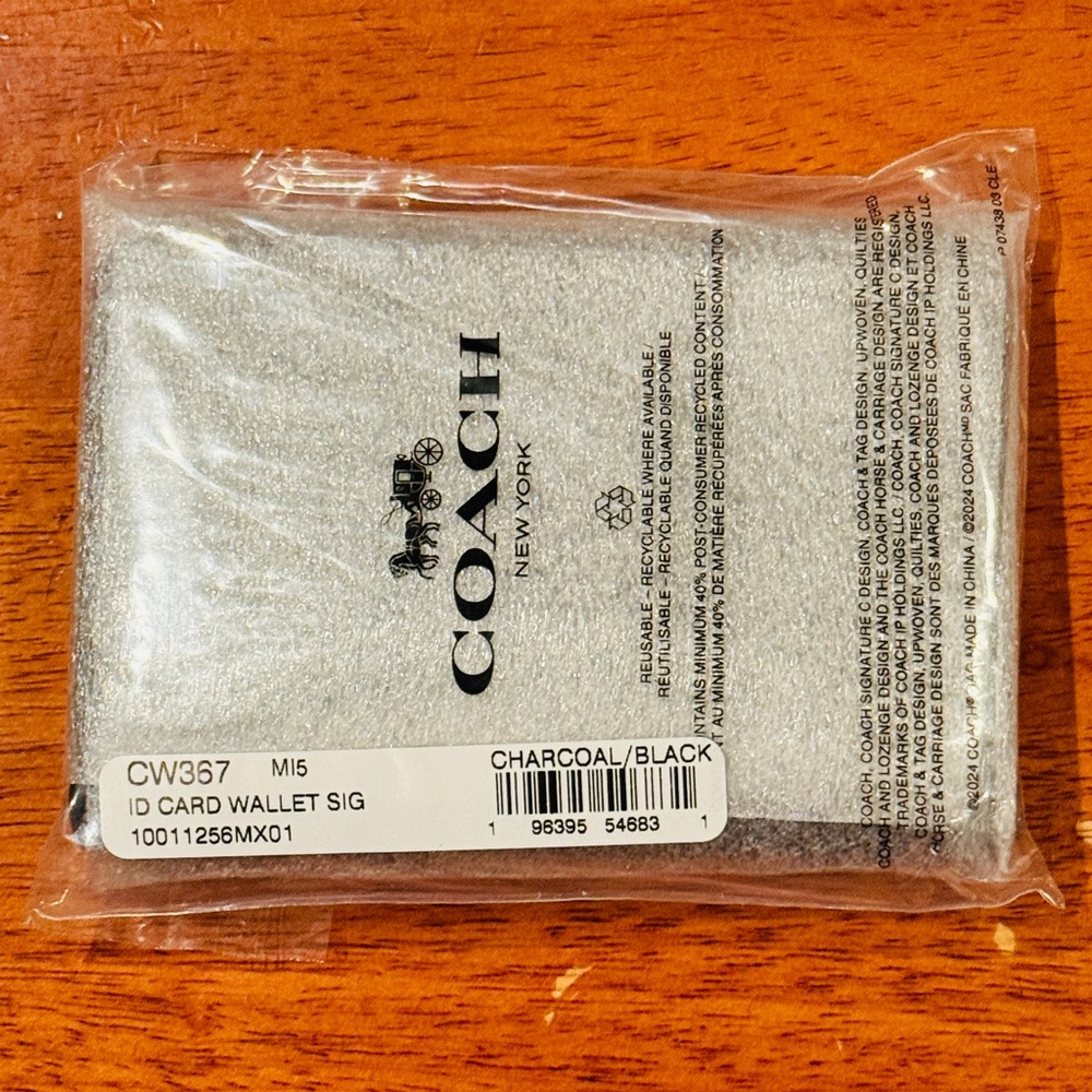 Id Wallet In Signature Canvas - Picture 4 of 4